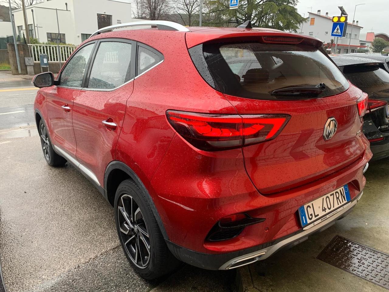 MG ZS 1.5 Luxury Garanz. Unicop. Neop. Full