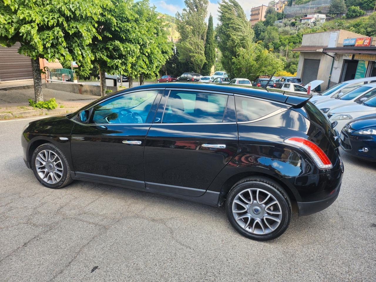 Lancia Delta 1.6 MJT cambio autom. 138.000km 2010