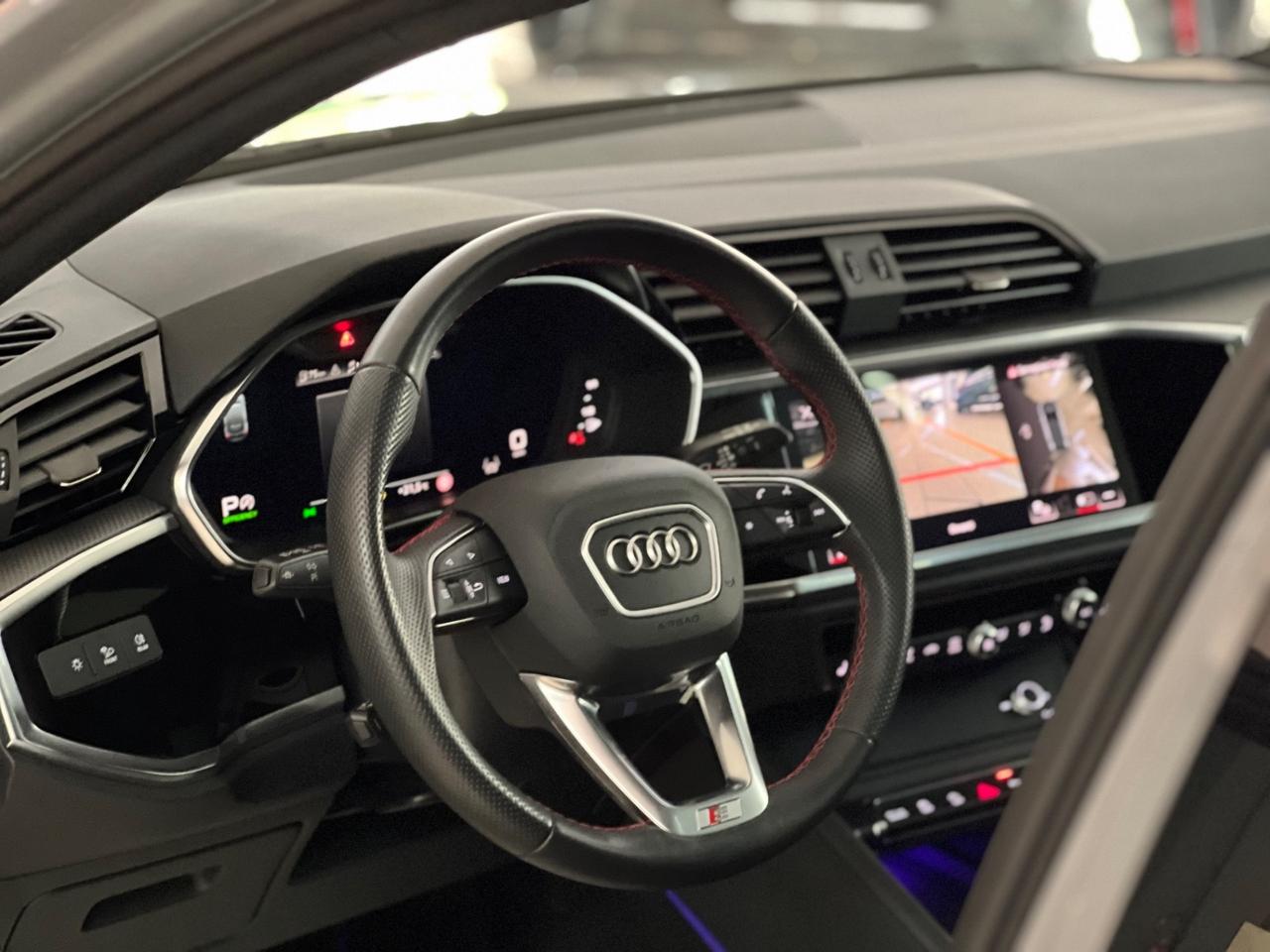 Audi Q3 SPB 40 TDI quattro S tronic Identity Black