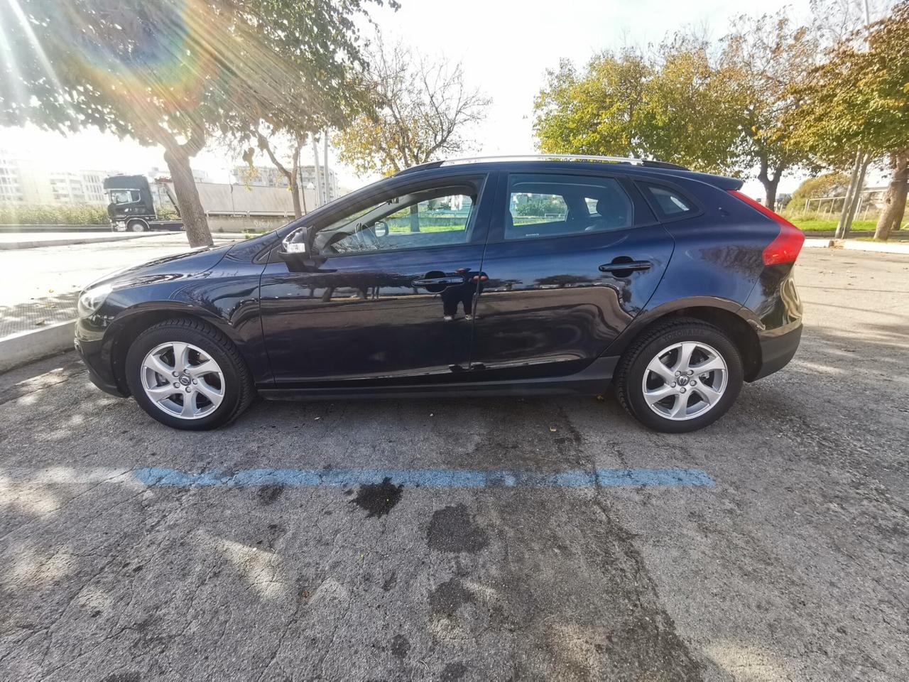 Volvo V40 Cross Country D2 Summum - 2016