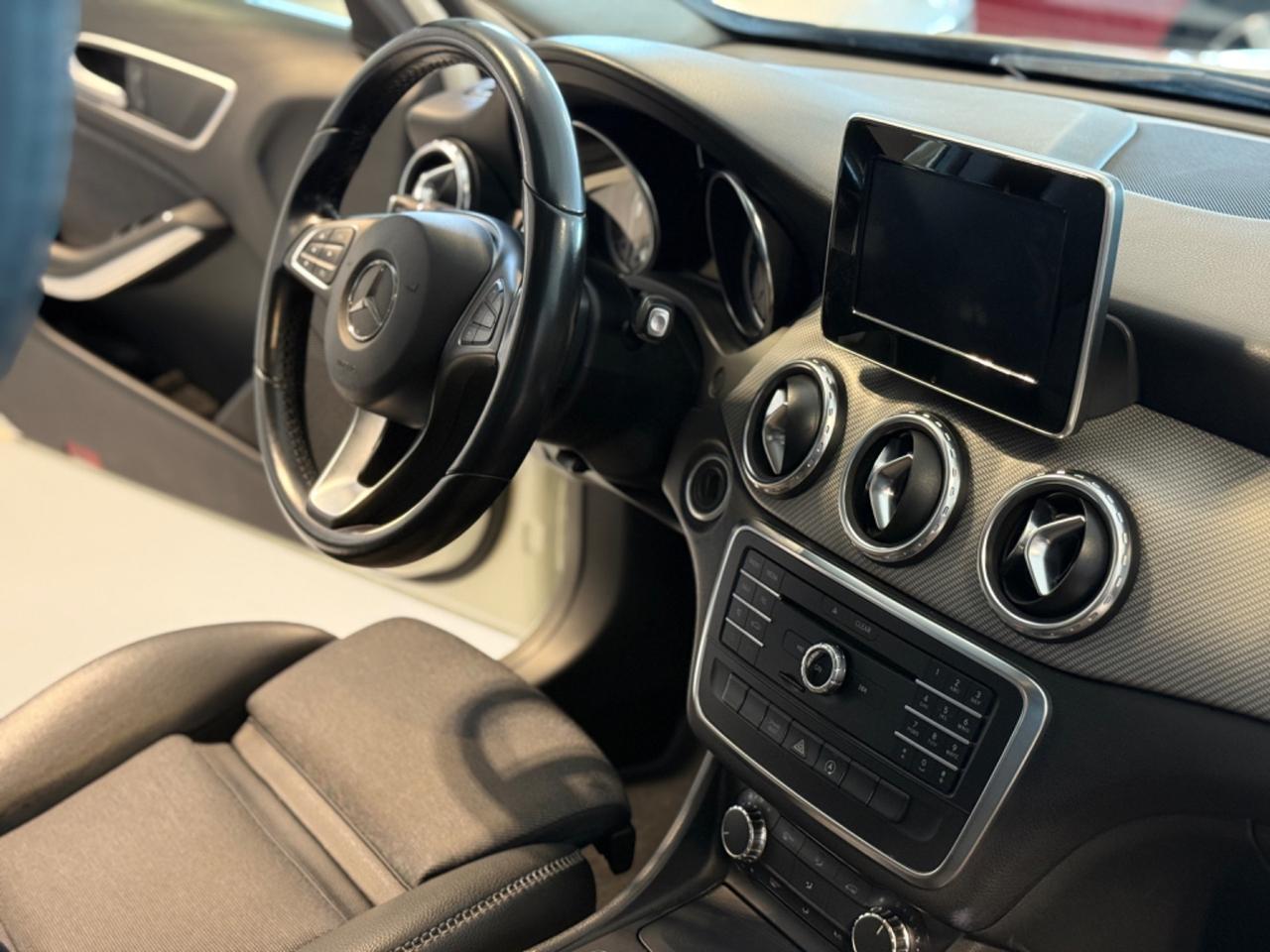 Mercedes-benz GLA 180 d Automatic Sport