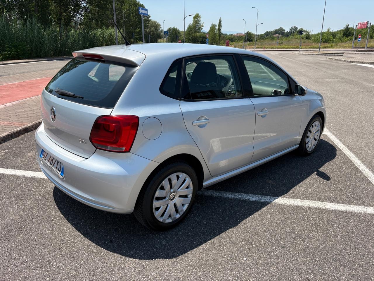 Volkswagen Polo 1.6 TDI 75CV” Highline”2010