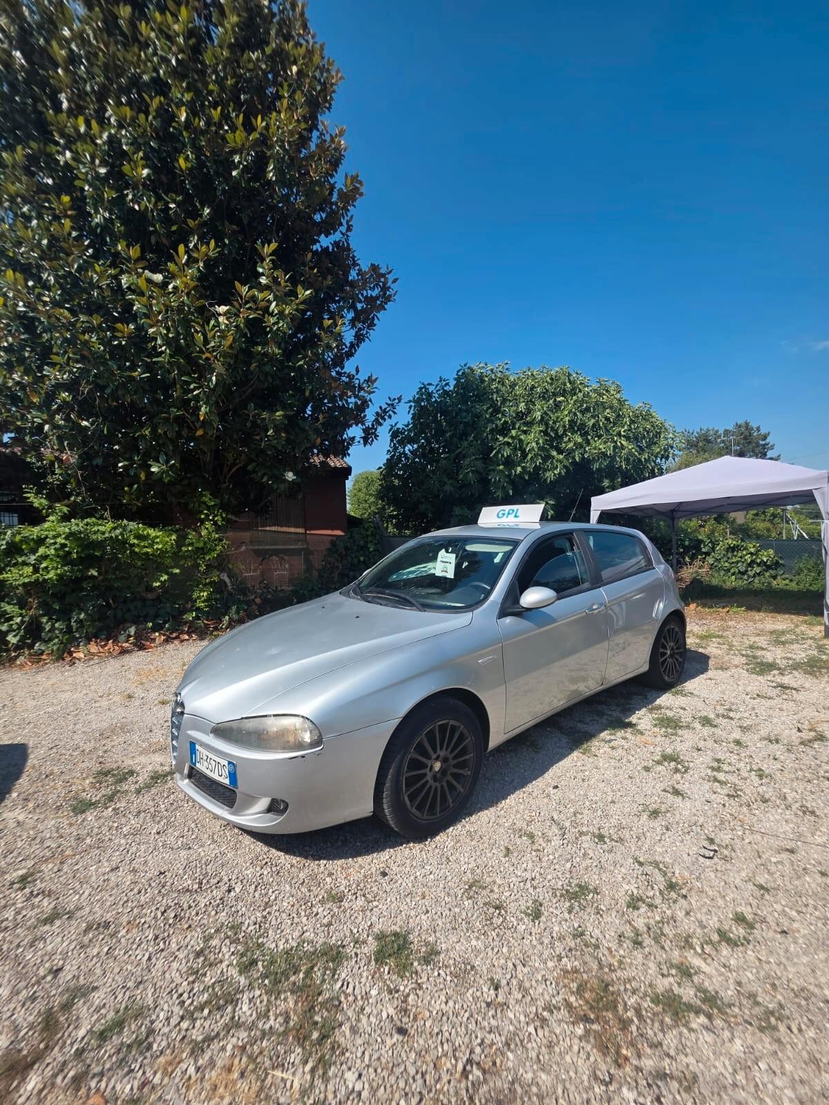 Alfa Romeo 147 GPL neopatentati