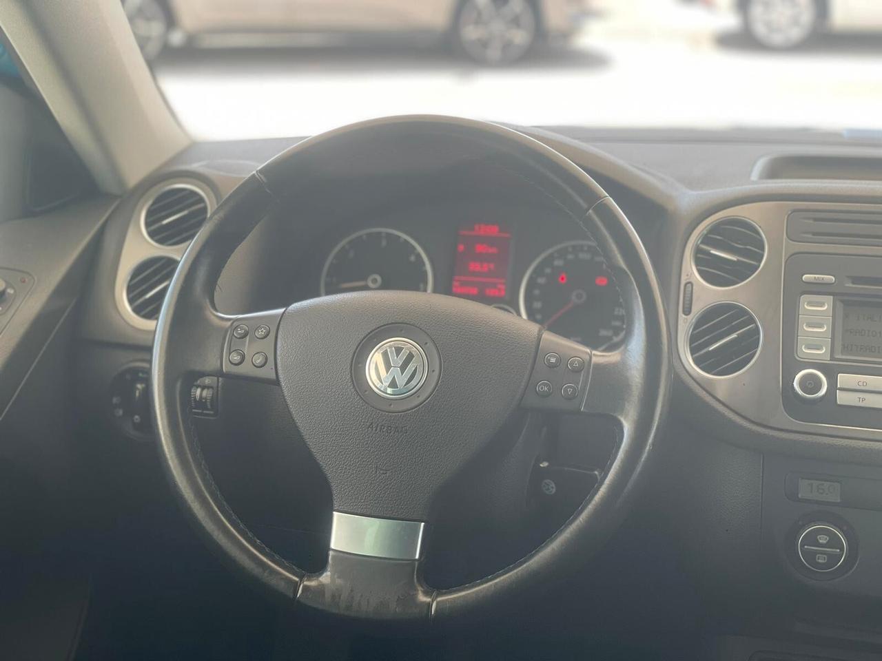Volkswagen Tiguan 2.0 16V TDI DPF Sport & Style (18°)