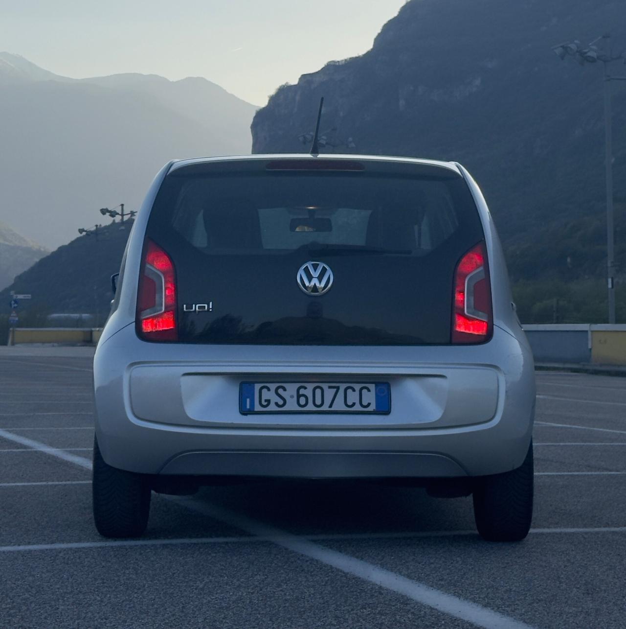 Volkswagen up! Neopatent. CAMBIO AUTOMATICO