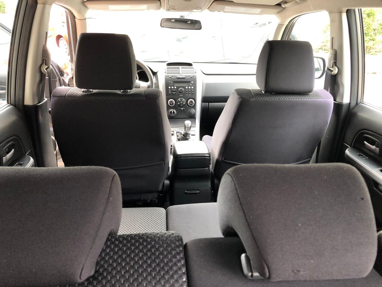 Suzuki Grand Vitara 1.9 DDiS 5 porte gancio traino, neopatentati