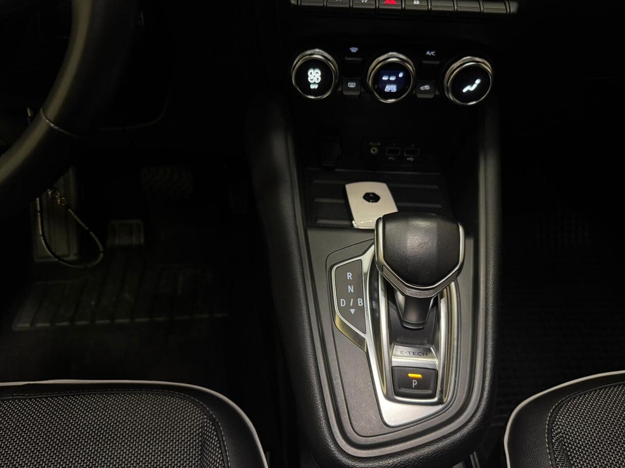 Renault Captur Plug-in Hybrid E-Tech 160 CV Intens