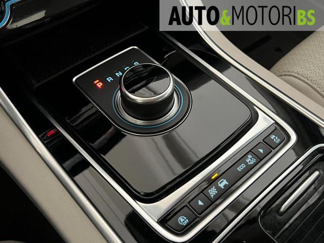 JAGUAR XE 2.0 D 240 CV AWD aut. Portfolio