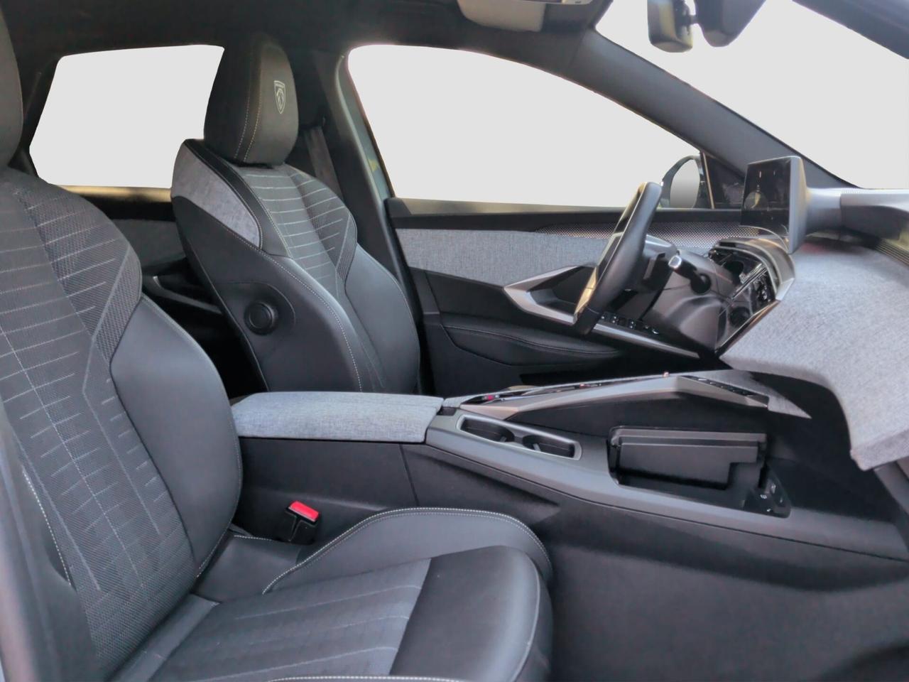 Peugeot 3008 Hybrid 136 e-DCS6 GT 2025