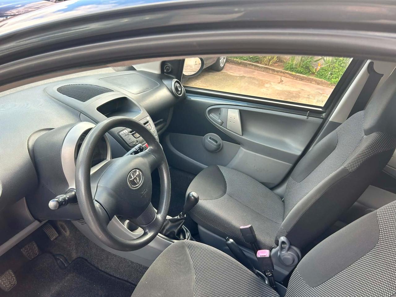 TOYOTA AYGO 1.0 68CV 2010 EURO 5 FULL BENZINA