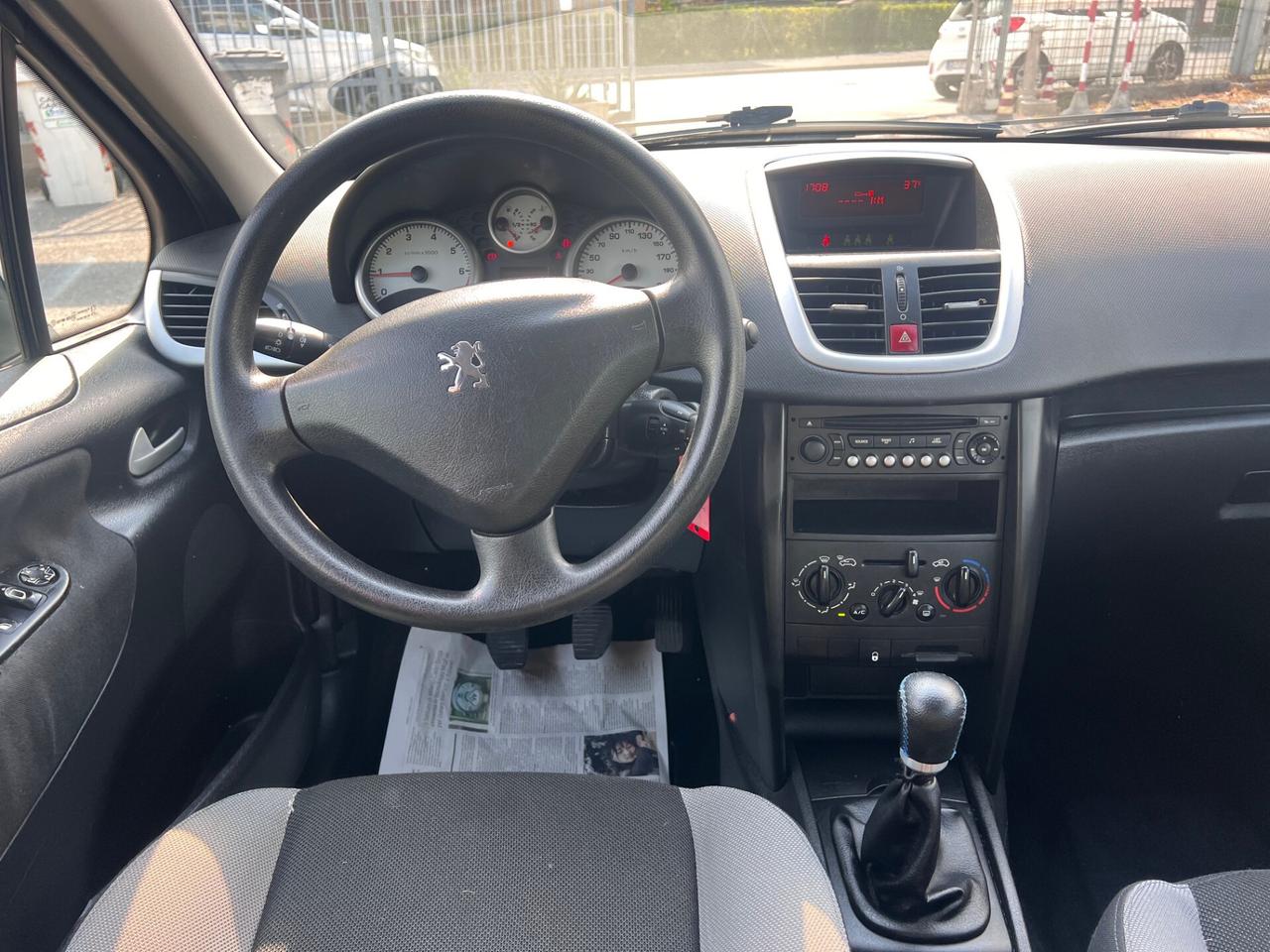 Peugeot 207 1.4 5p.