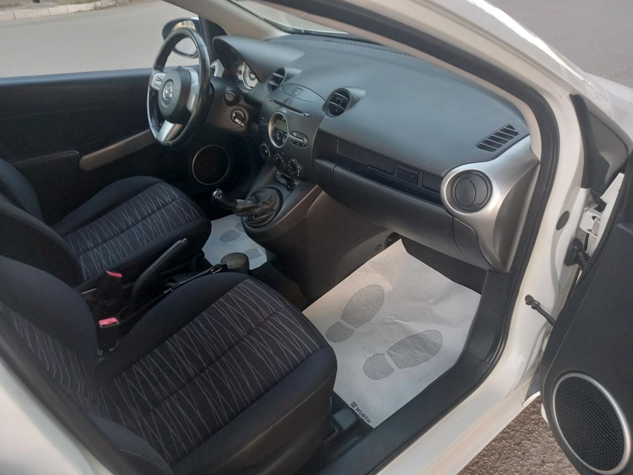 MAZDA 2 1.4 TDCI