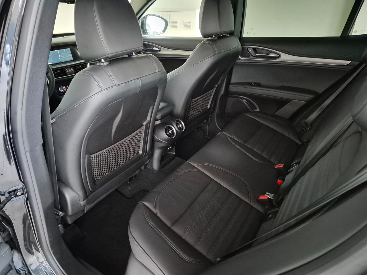 Alfa Romeo Stelvio VELOCE Q4 AT8 2.2 MTJ 210CV TOTAL BLACK C20"