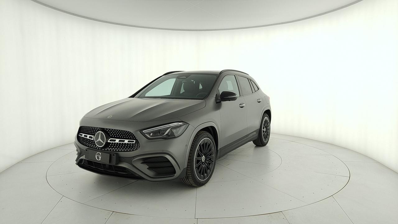 Mercedes-Benz GLA 200 d automatic