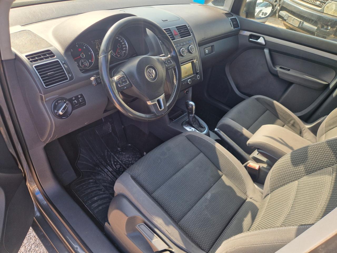 Volkswagen Touran 1.6 TDI DSG Comfortline-2014