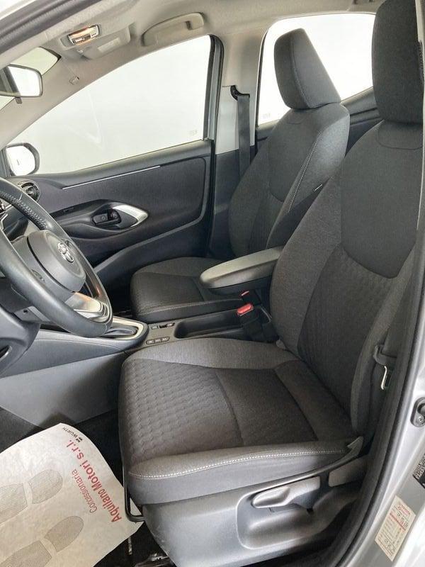 Toyota Yaris Hybrid Active MY22