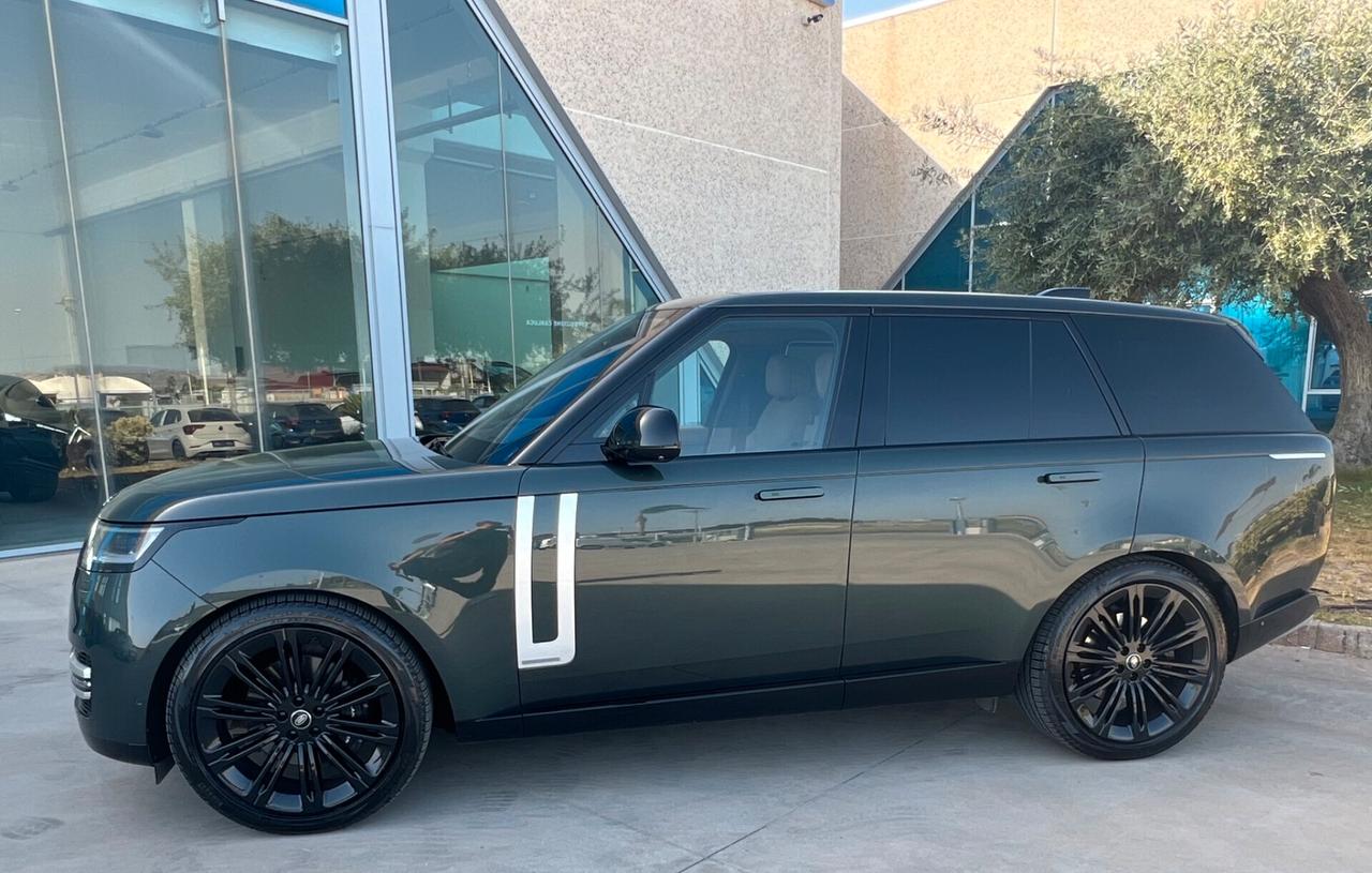 Range Rover Autobiography possibilità noleggio no scoring