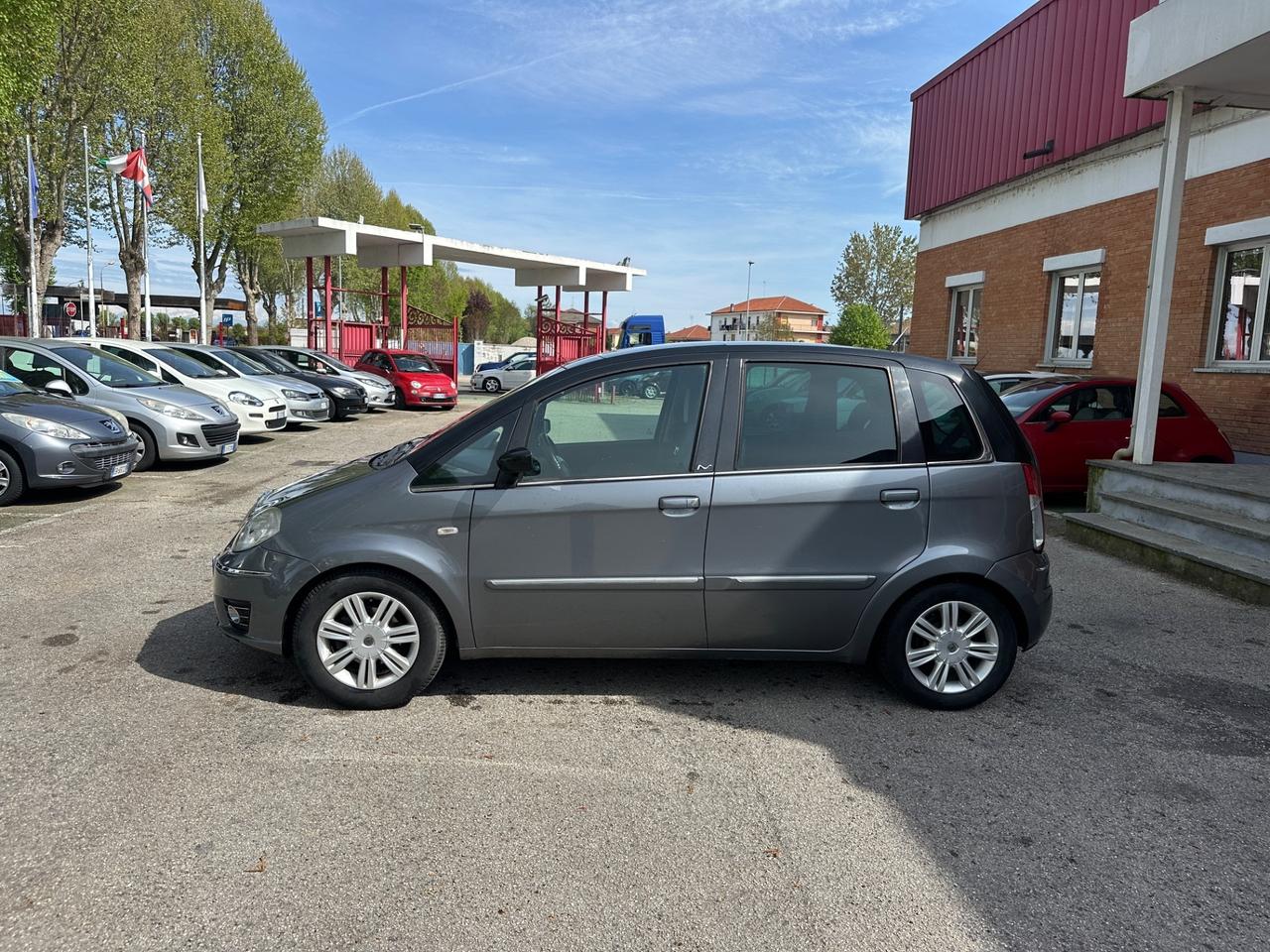 Lancia MUSA 1.4 16V Poltrona Frau gpl