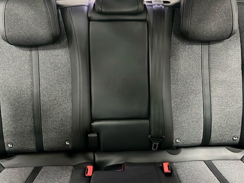 Peugeot 3008 BlueHDI 130 EAT8 S&S Allure