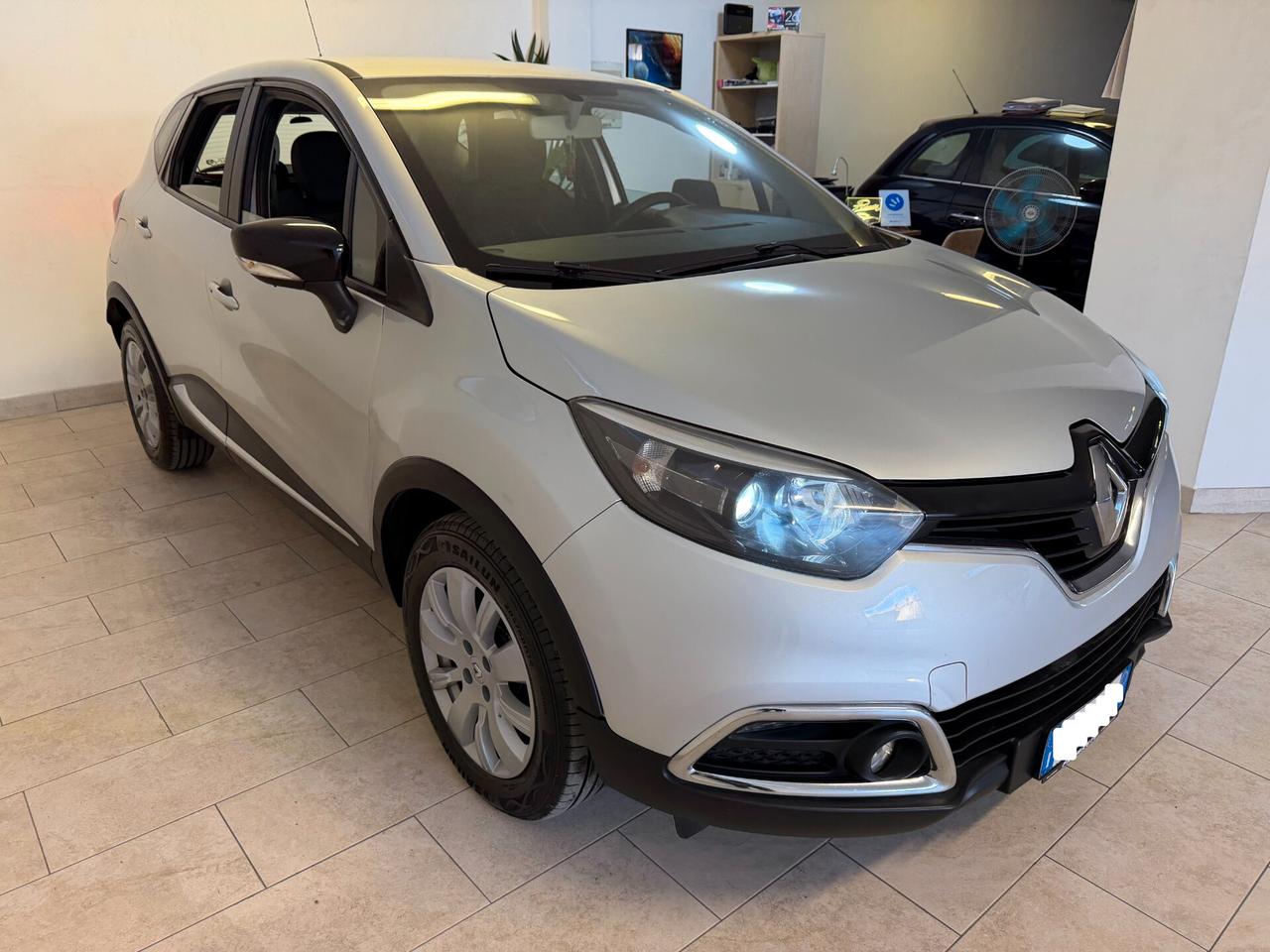Renault Captur 1.5 90 CV FULL OP DISTRIB TAGLIAND NEOPATENTATI