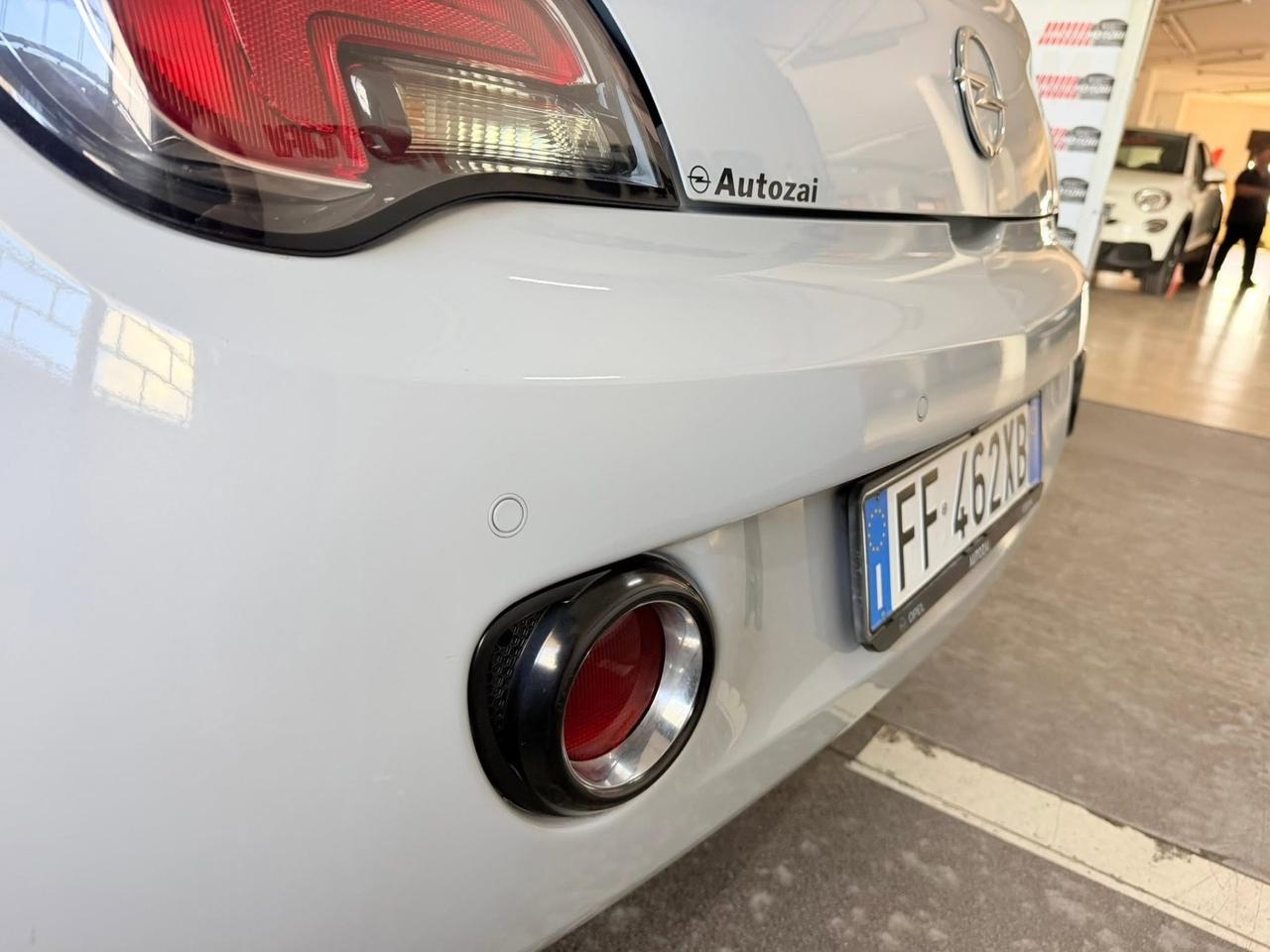 Opel Adam 1.2 70 CV Glam