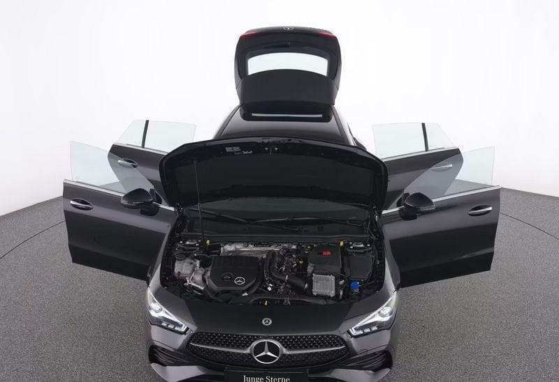 Mercedes-Benz CLA CLA 180 AMG Line Advanced Plus 18" Camera LED