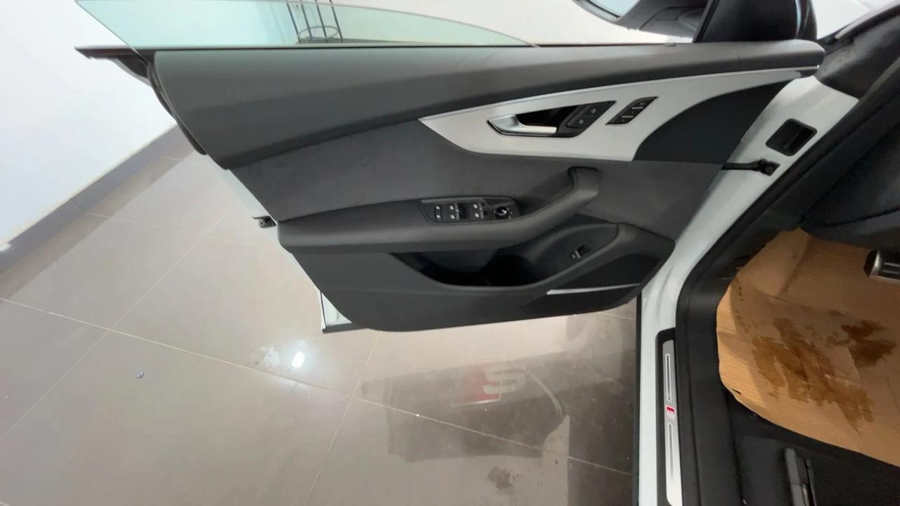 Audi Q8 3.0 tdi mhev S line quattro286cv auto