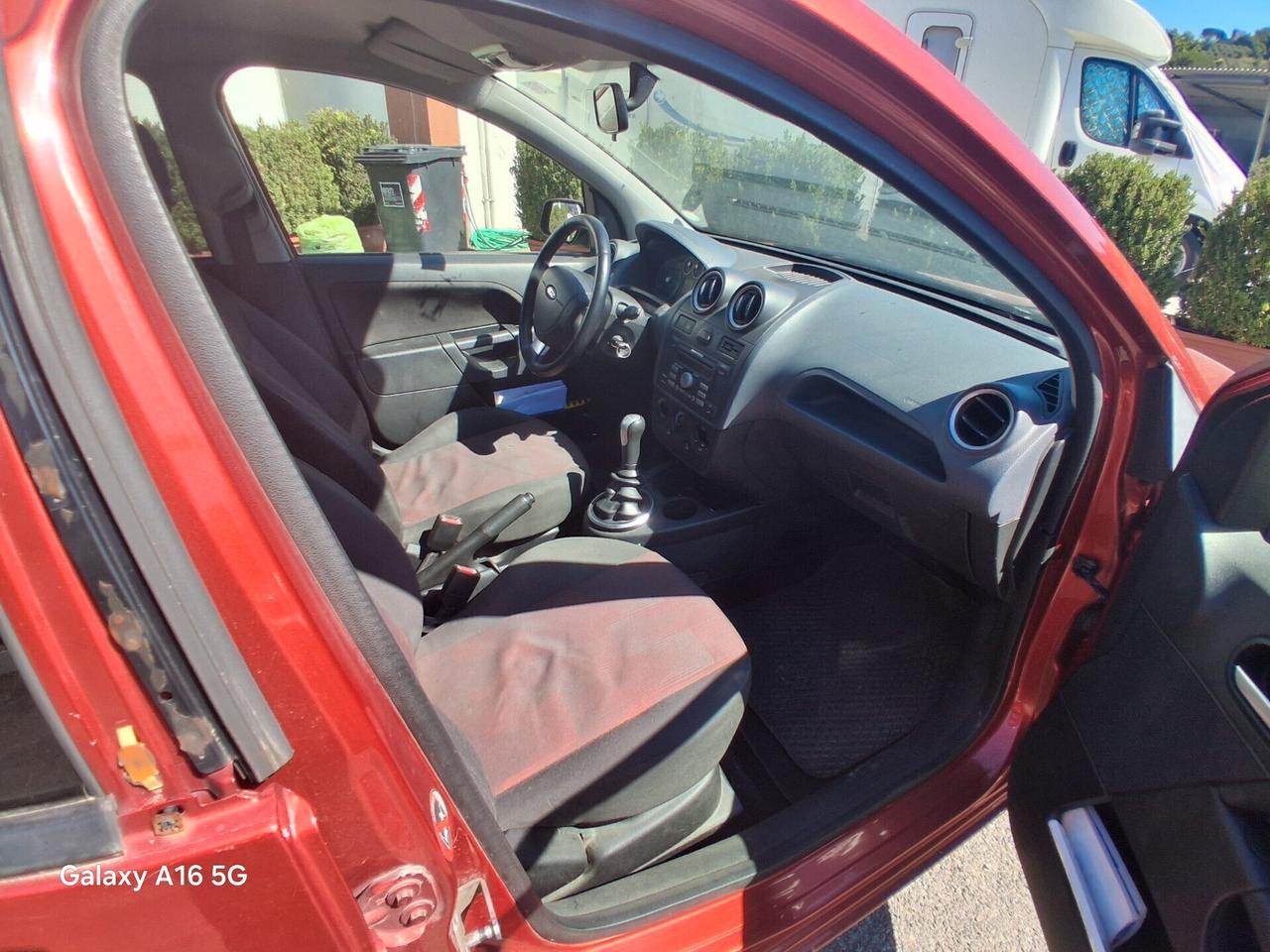 Ford Fiesta 1.2 16V 5p. Ghia METANO