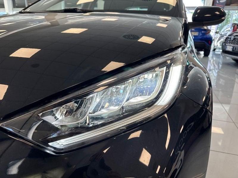 Toyota Yaris Hybrid Trend MY22