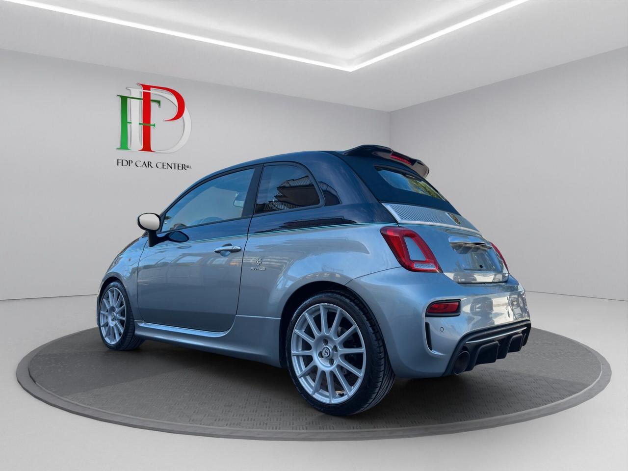 Abarth 695 Cabrio 1.4 Turbo Rivale