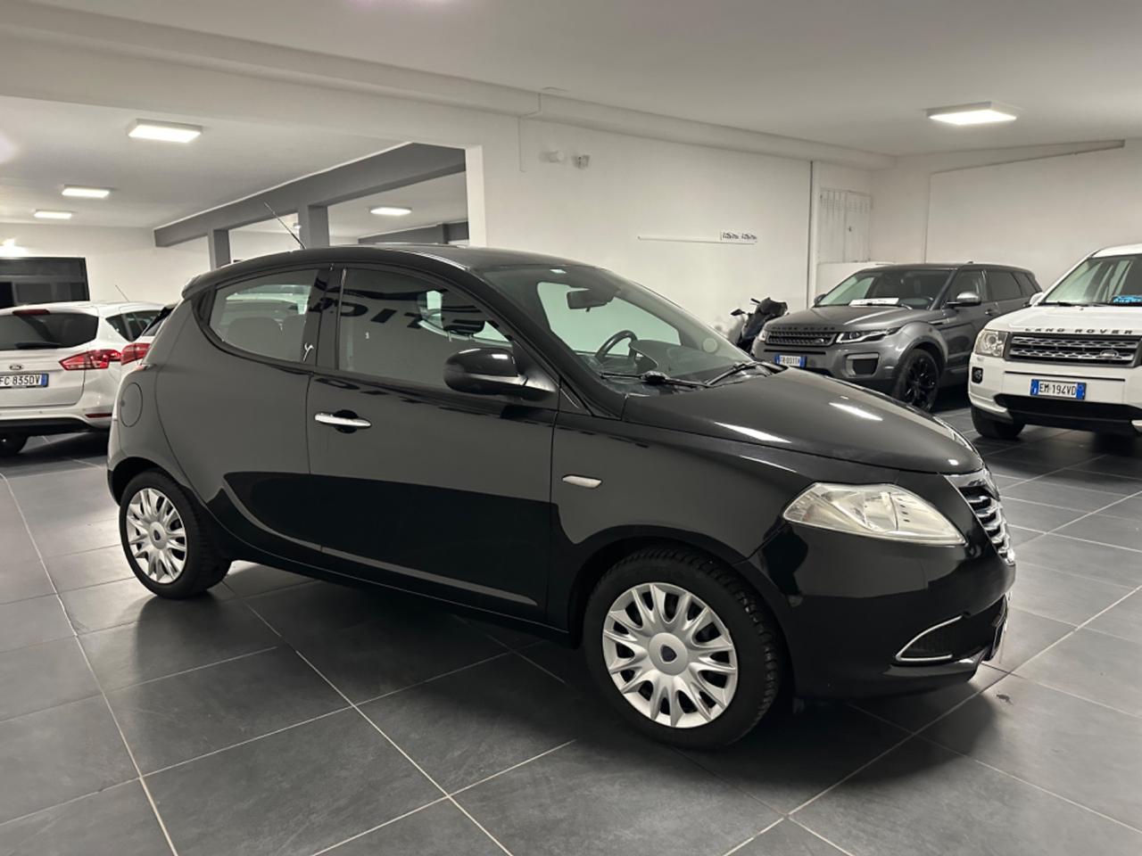 LANCIA YPSILON 1.2 NEOPATENTATI 69CV GARANZIA