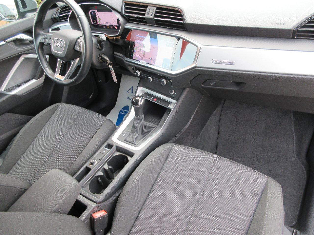 Audi Q3 35 2.0 tdi Business quattro s-tronic