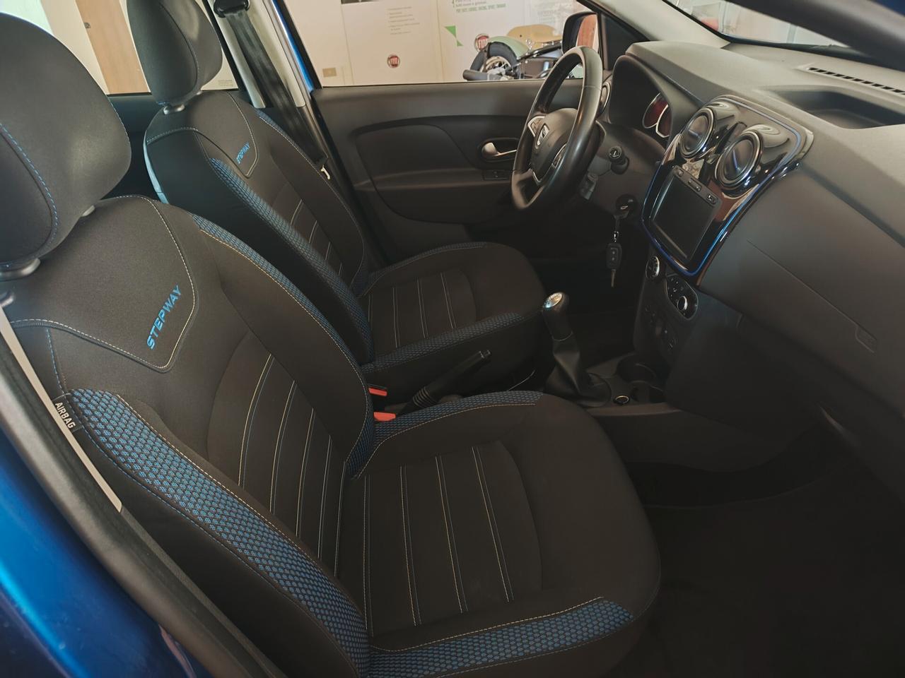 Dacia Logan 1.5 dci Blue 15 anniversario