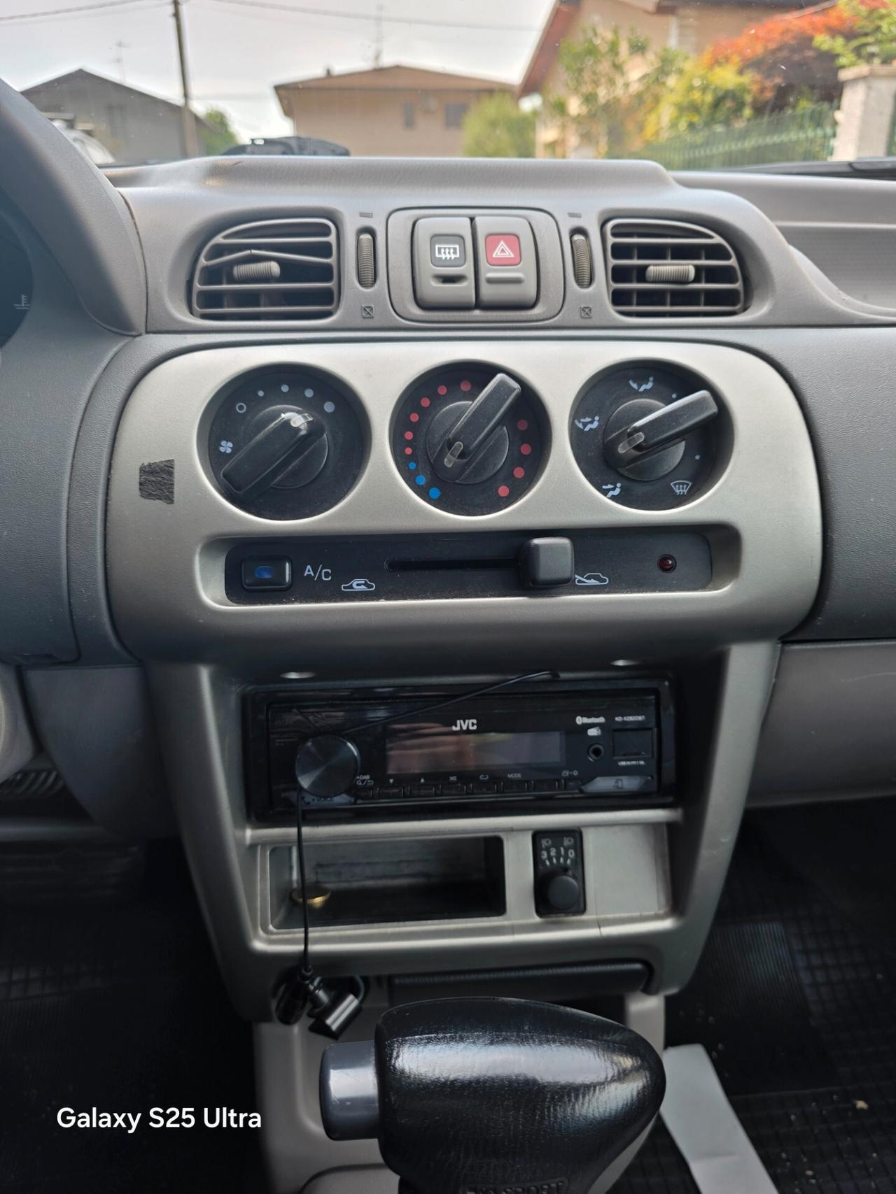 Nissan Micra 1.0 2003 Cambio automatico