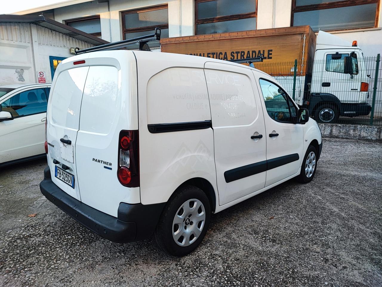 Peugeot Partner 3 Posti Euro 6 IVA COMPRESA