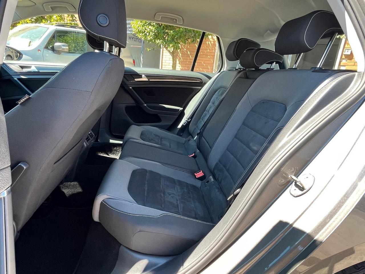 Volkswagen Golf 1.6 TDI 5p. Highline BlueMotion Technology