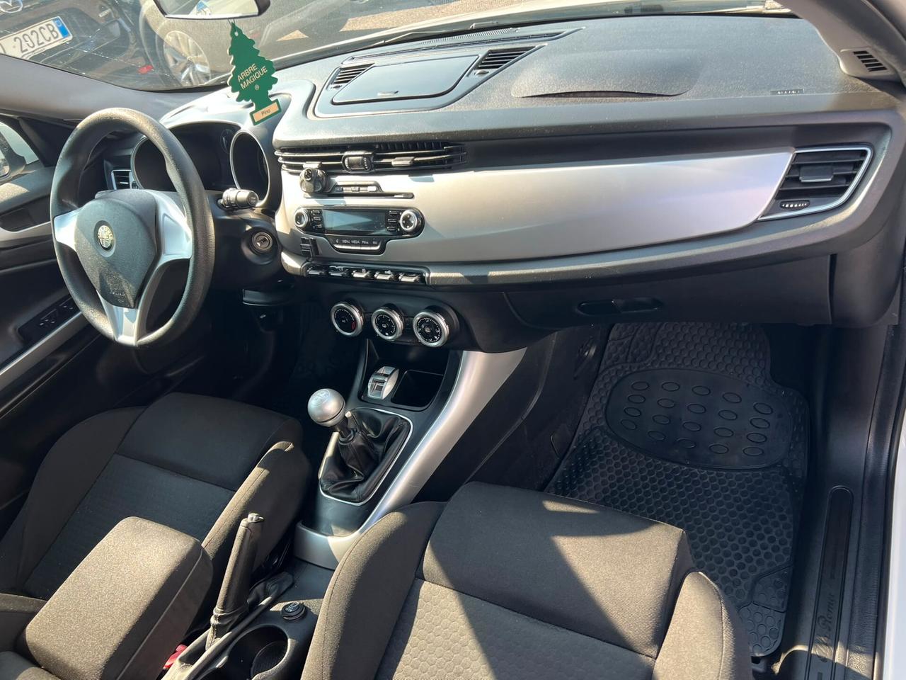 Alfa Romeo Giulietta 1.6 JTDm-2 105 CV Distinctive