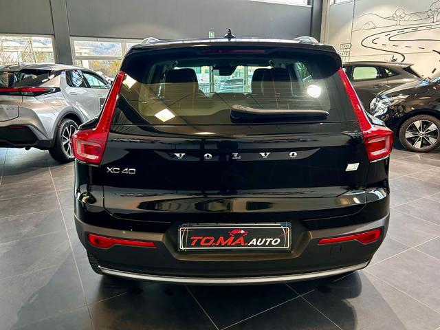 VOLVO XC40 T5 Recharge Plug-in Hybrid Inscription