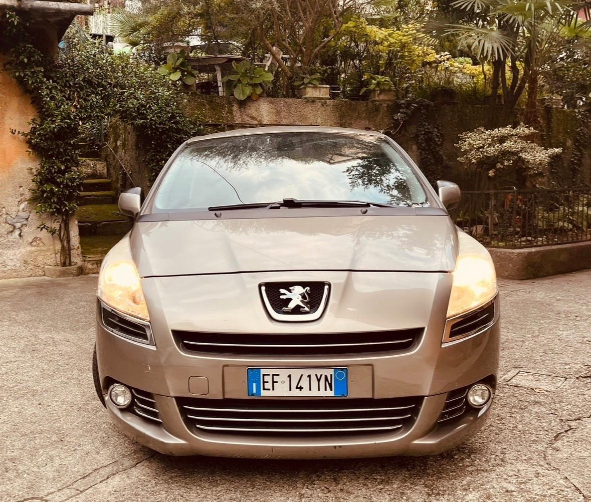 Peugeot 5008 1.6 HDi 112CV Business