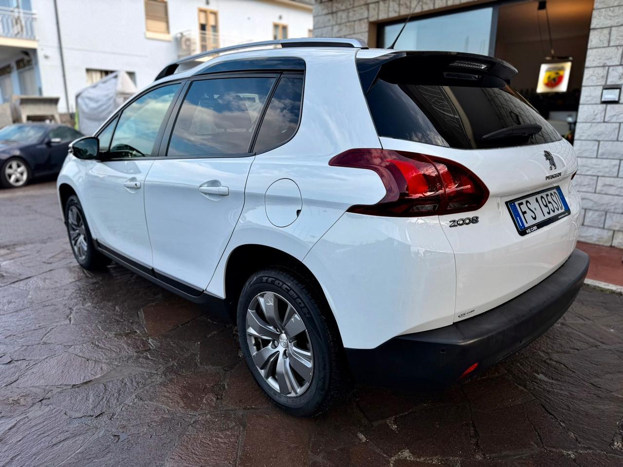 Peugeot 2008 PureTech 82 S&S Style