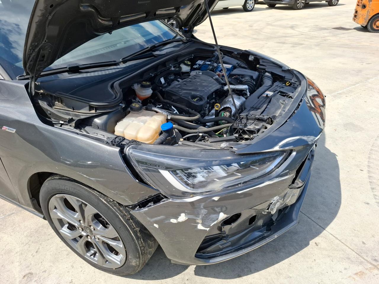 Ford Focus 1.5 EcoBlue 120 CV ST-Line auto - SINISTRATA