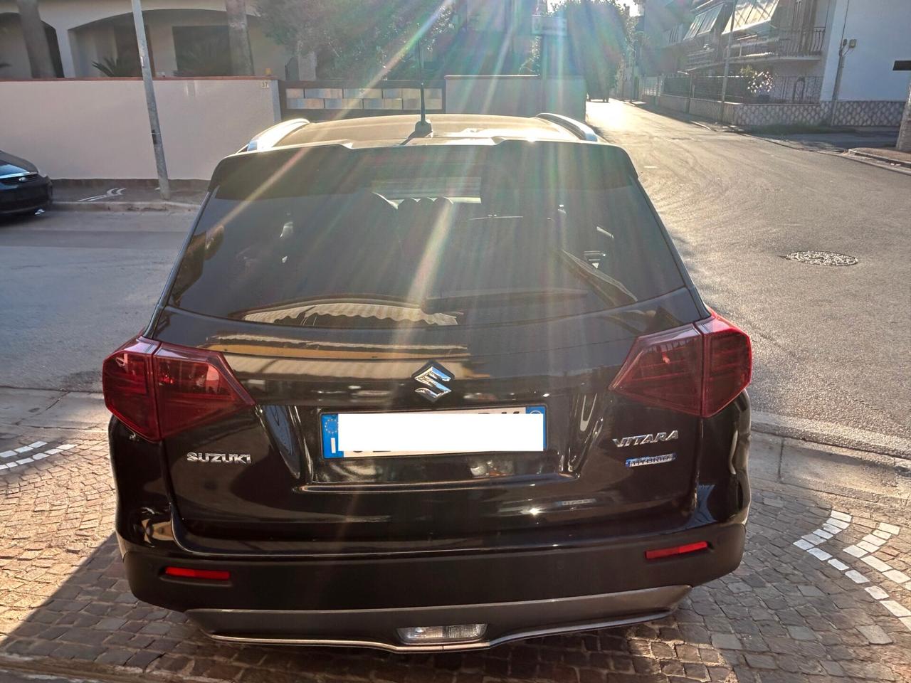 Suzuki Vitara 1.4 Hybrid Top