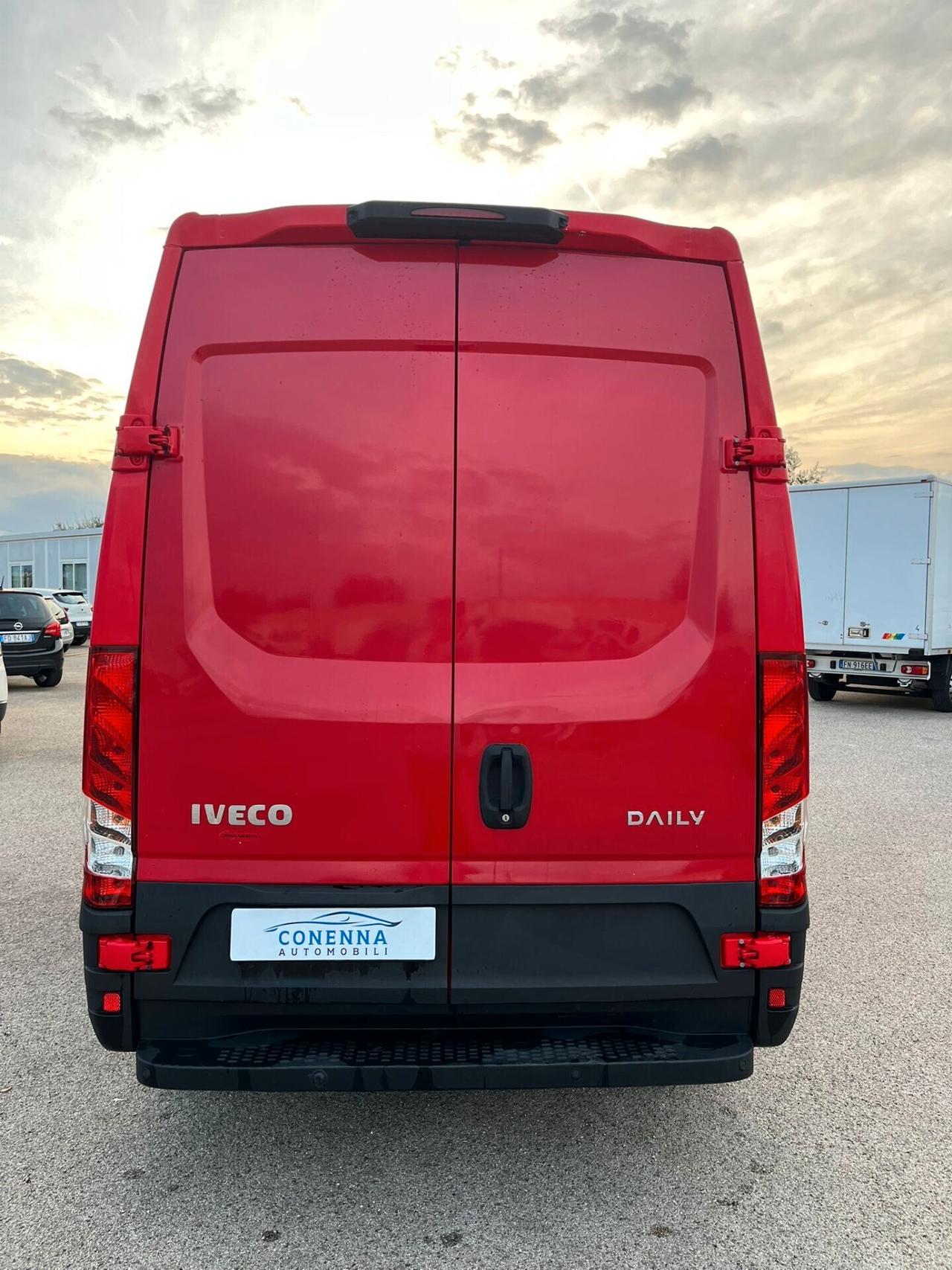 Iveco daily 35 S15 2.3 diesel autocarro