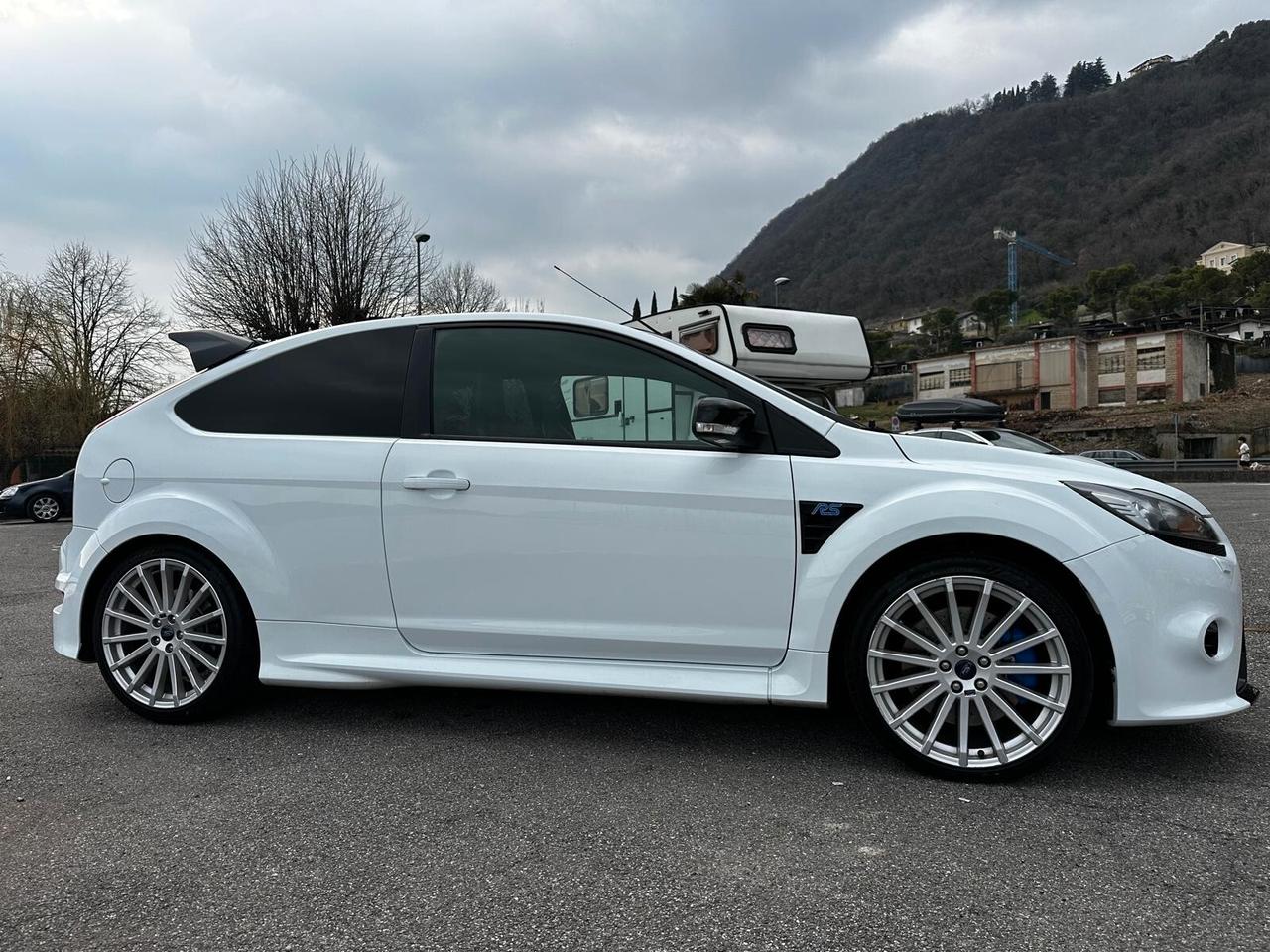 Ford Focus 2.5T (305CV) 3p. RS
