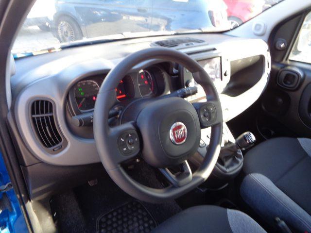 FIAT New Panda 1000 HYBRID CITY CROSS PLUS 70CV CARPLAY CLIMAUTO