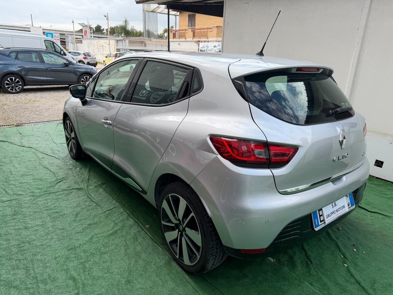 Renault Clio 2014 1.5 dCi 75CV R-LINK FULL OPT. LEGGI TUTTO