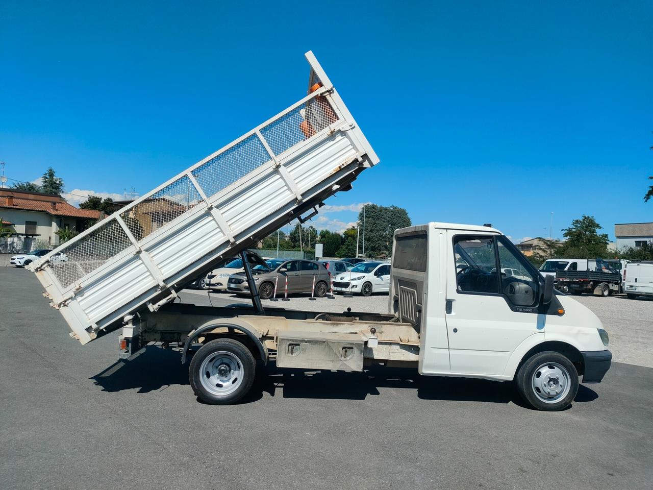 Ford Transit 350M 2.4 TDCi Cabinato RIBALTABILE TRILATERALE MOTORE NUOVO