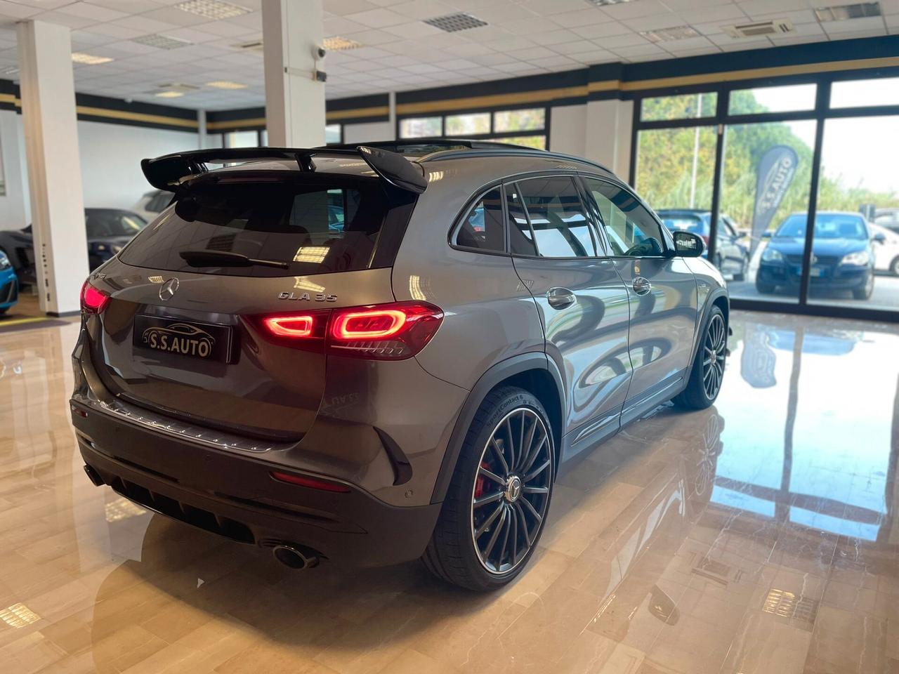 Mercedes-benz GLA 45 AMG Mercedes-Benz GLA 35 AMG Race Edition 4matic auto