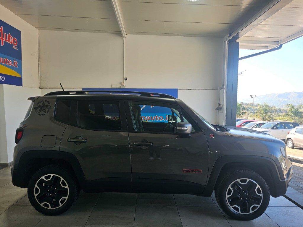 Jeep Renegade 2.0 Mjt 170CV 4WD Active Drive Low Trailhawk