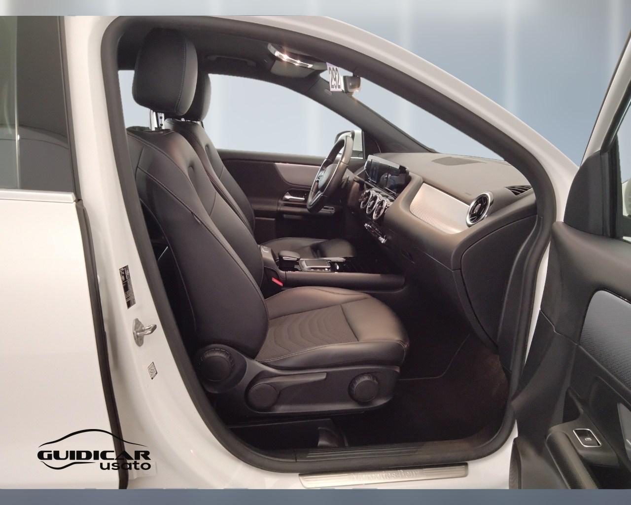 Mercedes-Benz GLA-H247 2020 - GLA 180 d Sport auto